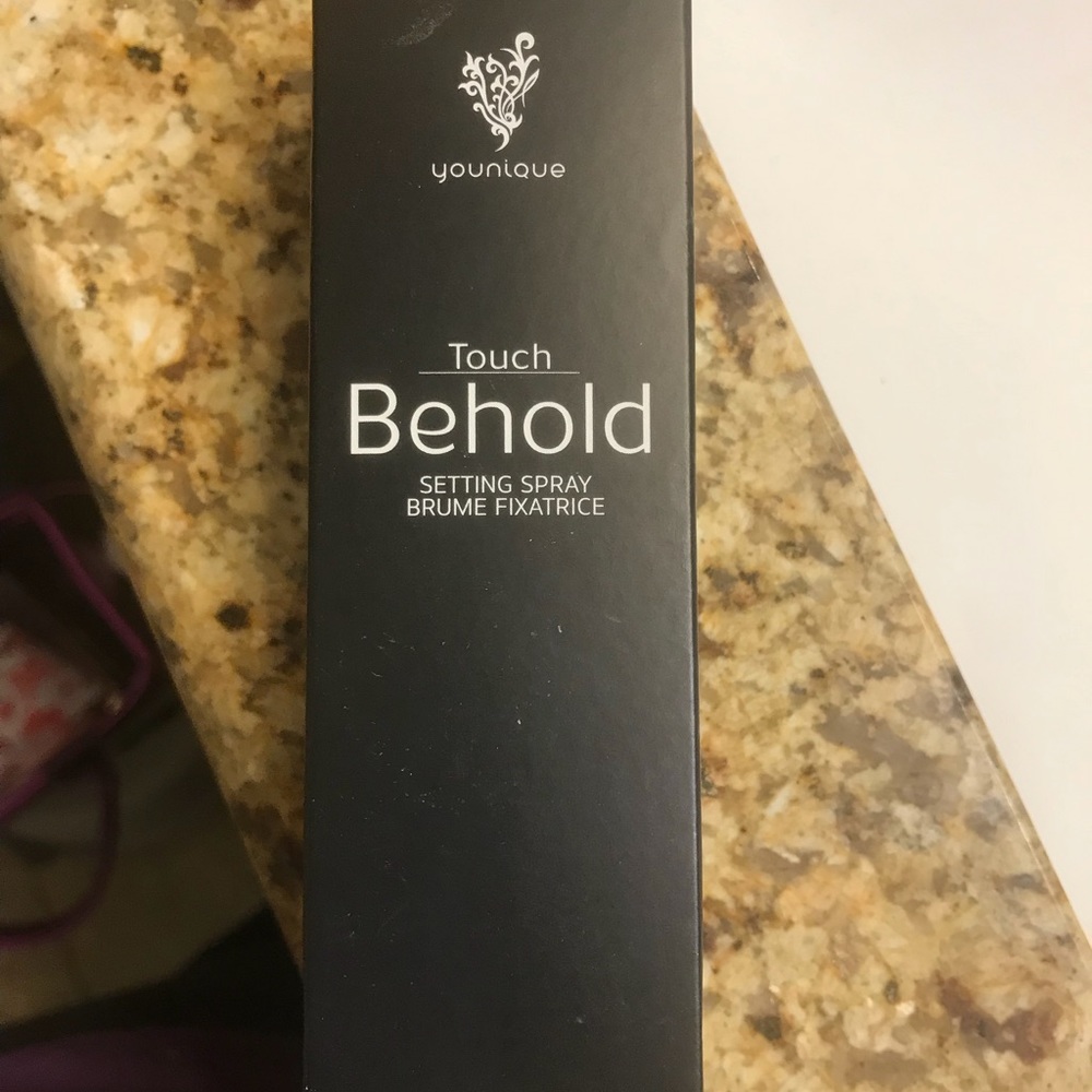 Younique Setting Spray